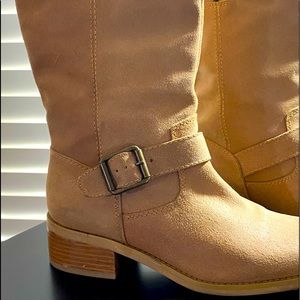 Super comfortable real suede calf high boots